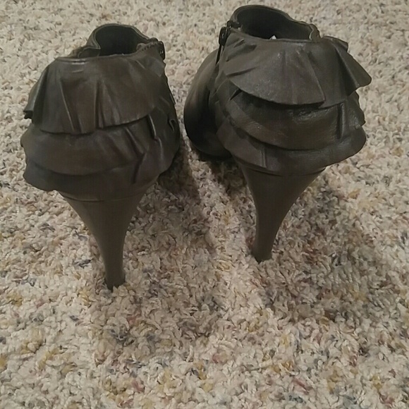 Report Booties - Picture 2 of 4