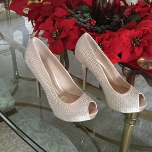 Jennifer Lopez iridescent colored stoned shoes