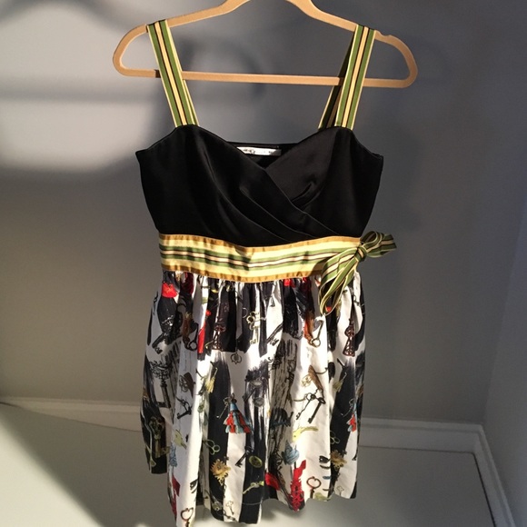 Stunning DVF Party Dress with Key Design