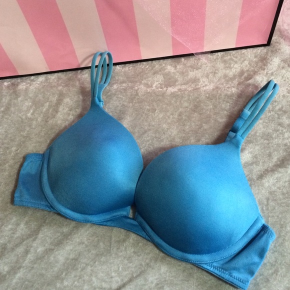 Victoria's Secret Very Sexy Padded Push-up Bra 32B