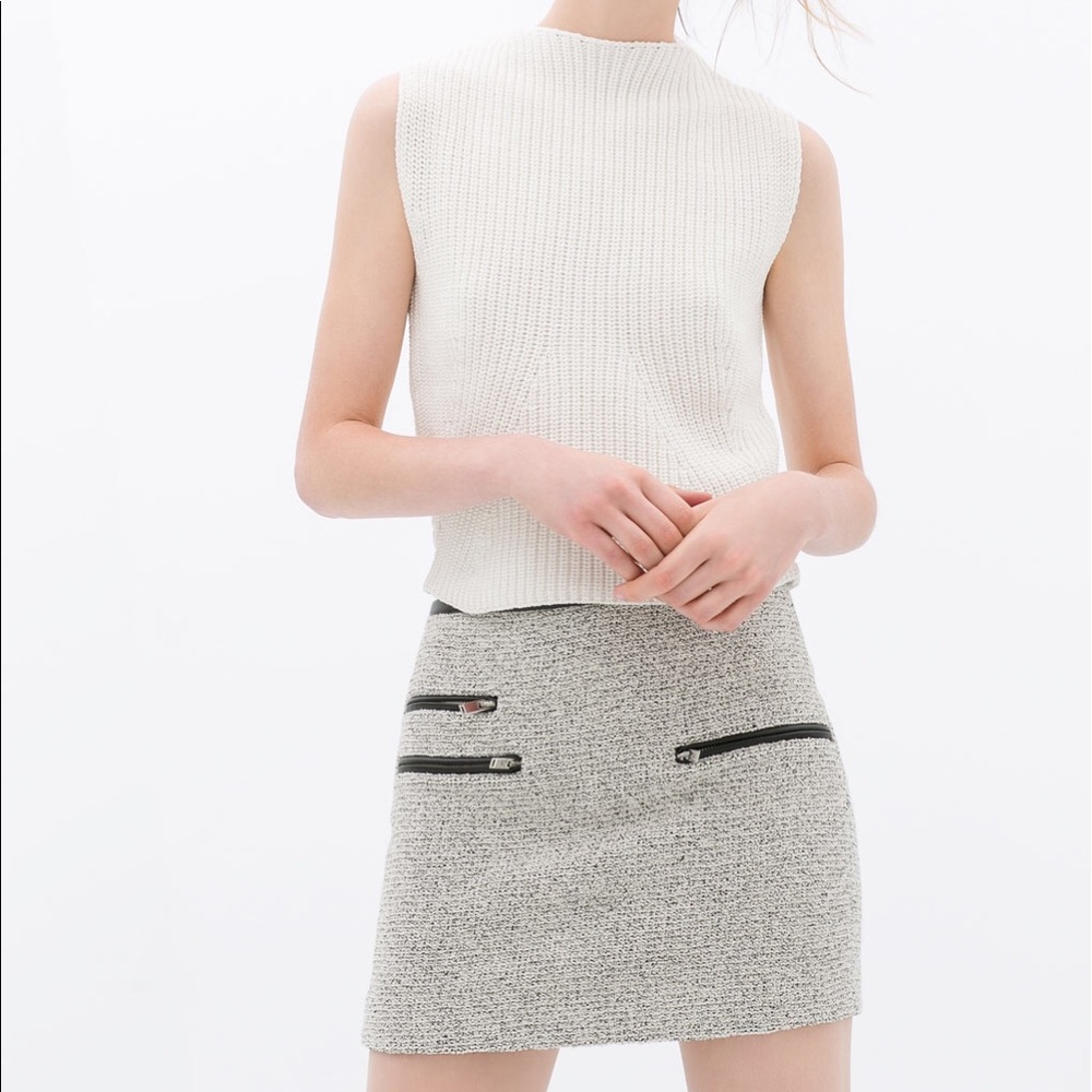 Zara tweed Mini skirt with zips ❤️ Medium