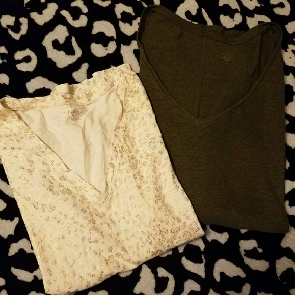 Bundle of 2 Medium shirts, Merona and Mossimo.