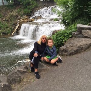 Meet your Posher, Kari