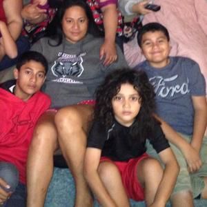 Meet your Posher, Tee