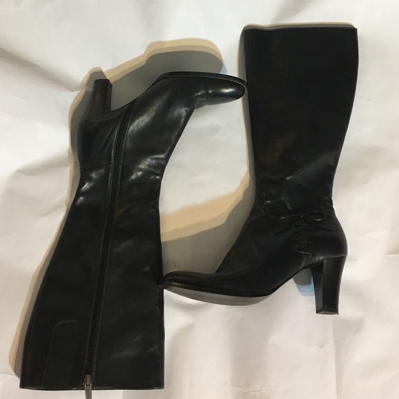 Black Anne Klein boots size 7