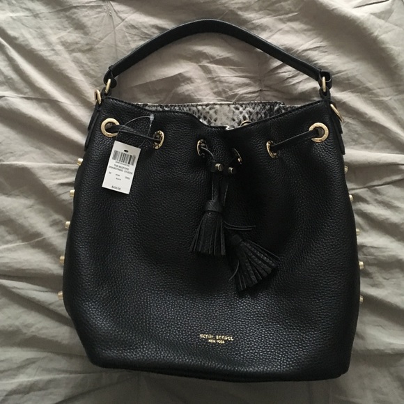 NWT Henri Bendel drawstring hobo