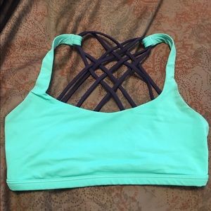 Lululemon free to be bra wild