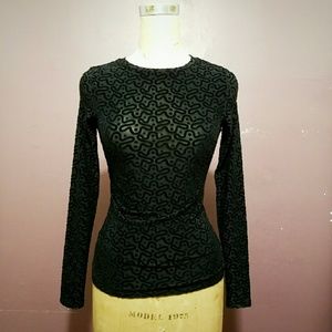 Black top velvet print