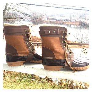Fleece lined duck boots
