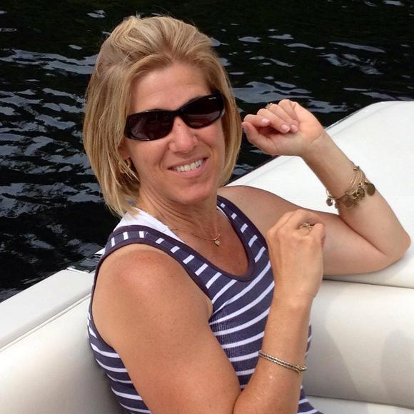 Meet your Posher, Stephanie