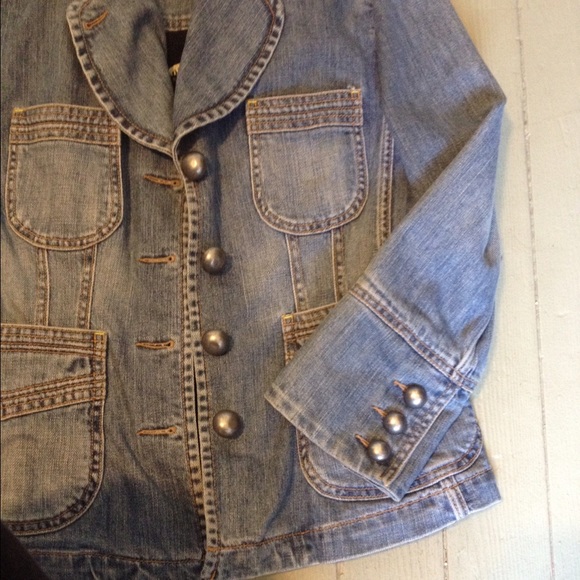 Banana Republic vintage denim blazer 🌻 - Picture 4 of 4