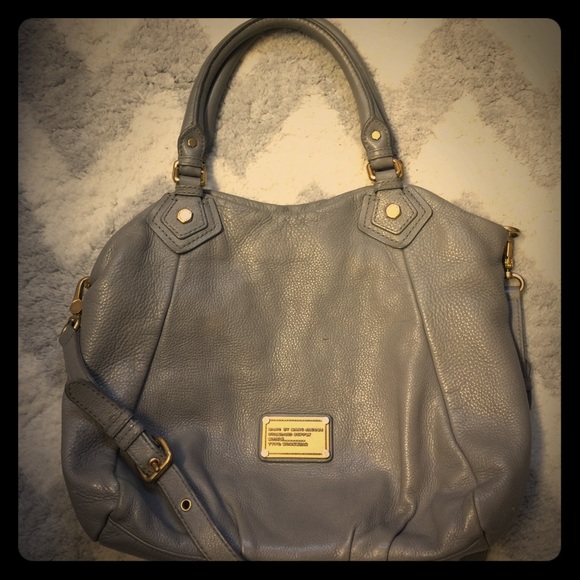 Marc Jacobs Handbags - Marc Jacobs Gray Purse!