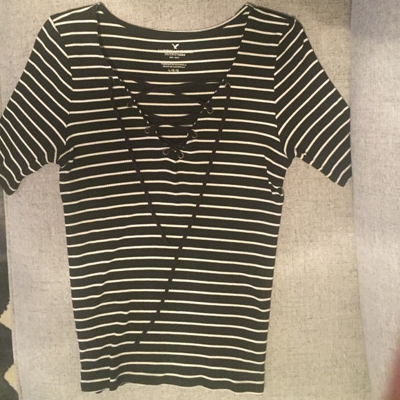 American Eagle Outfitters Tops - ▪️American Eagle shirt▪️