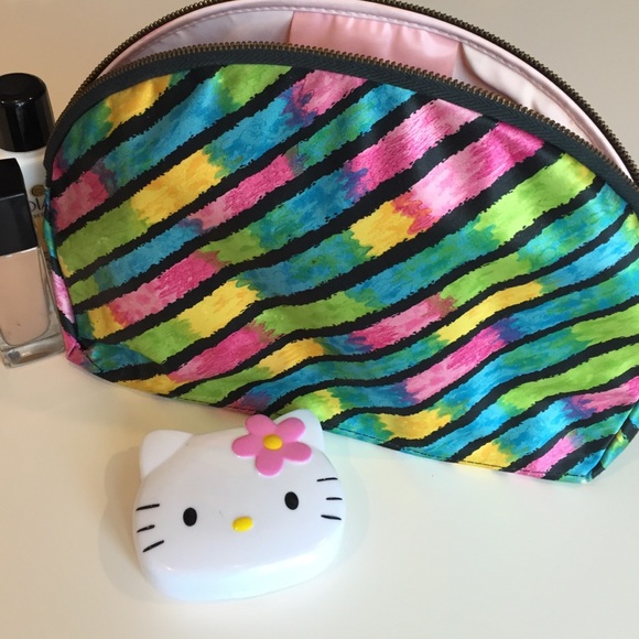 VINTAGE make up bag & Hello Kitty contact case