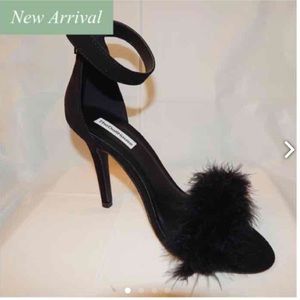 Thedollhouse black fur ankle strap heel8