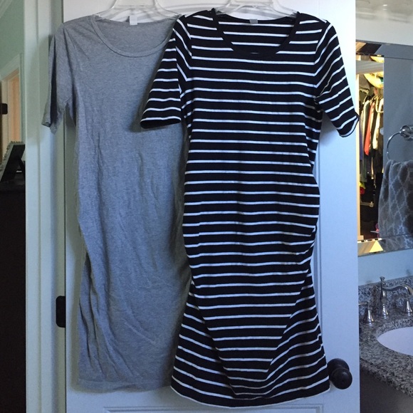 Two Old Navy Maternity dresses 👗