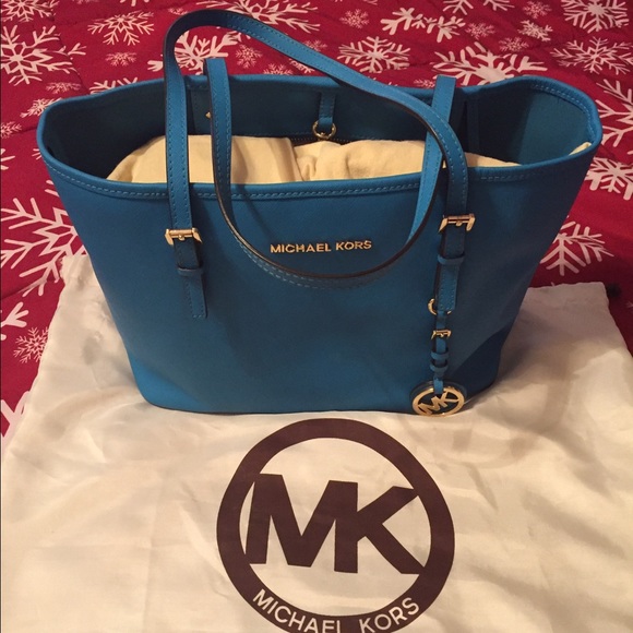 Michael Kors Handbags - 💙Michael Kors Tote💙