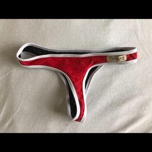 Chooks LA retro Bay Red bottom