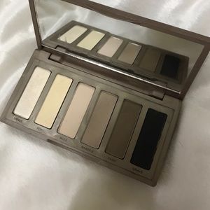 Naked basics palette