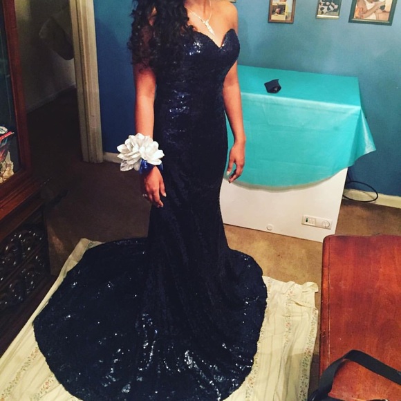 Beautiful Prom Dress - Picture 3 of 4