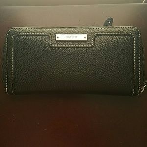 Nine West wallet