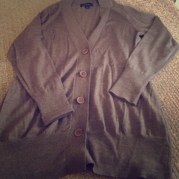 Banana Republic long, taupe cardigan