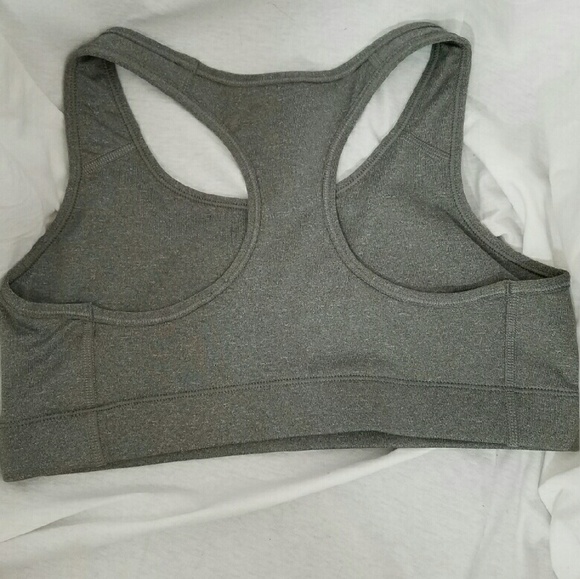 NIKE *nwot* Dri-Fit Sz Medium Dark Gray Sports Bra - Picture 2 of 4