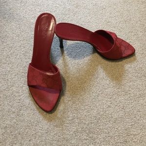 Red Gucci sandals sz 7.5