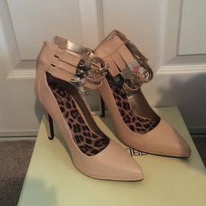 Size 7 Bebe heels. brand new never worn . No box Size 7 Bebe heels. brand new never worn . No box