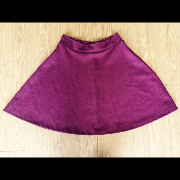 Charlotte Russe. S. Maroon circle skirt.