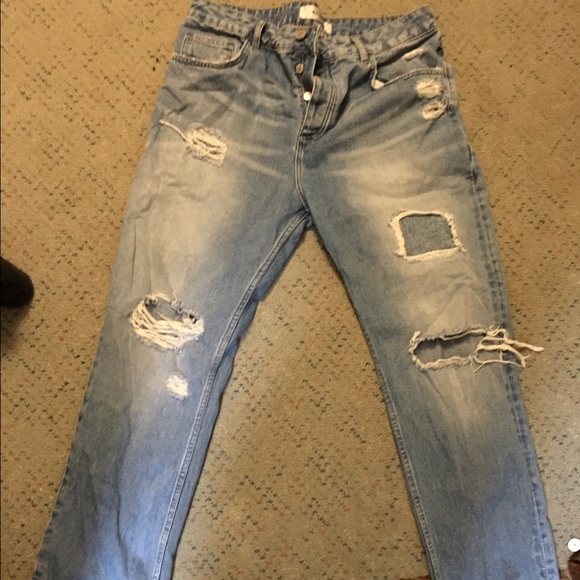 Stylish boyfriend jeans