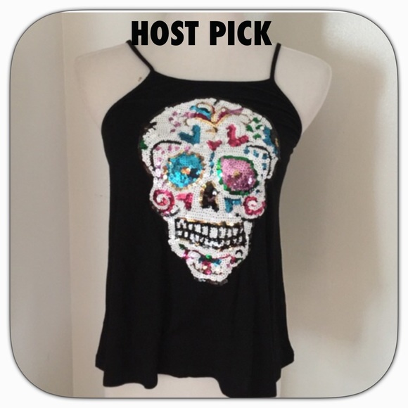 🌹BEAR DANCE Tops - 🌹MUST HAT✌🏻SKULLS & ROSES 🌹NWOT 👸HP👸