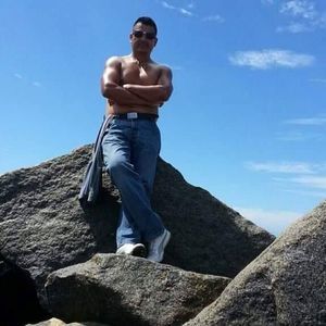 Meet your Posher, Cesar