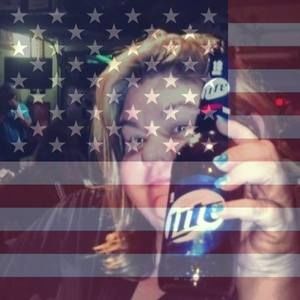 Meet your Posher, Karla