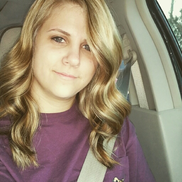 Meet your Posher, Kristina - Picture 1 of 1