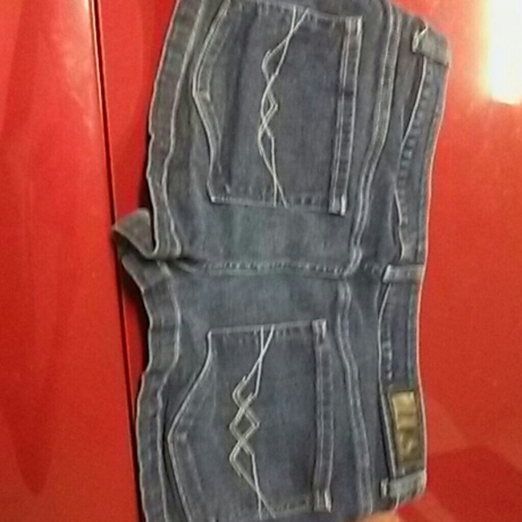 O'neil Shorts - Picture 2 of 4