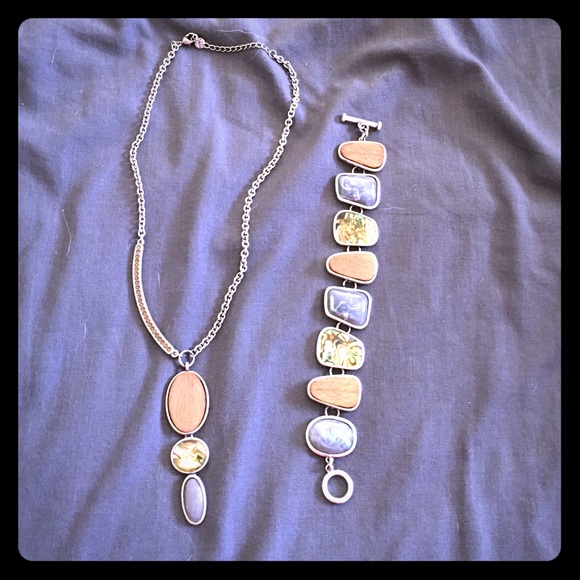 Bohemian style wood and quartz necklace & bracelet