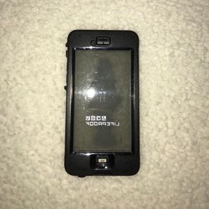 6/6s black Lifeproof case