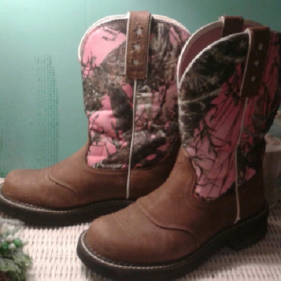 Ariat Size 7