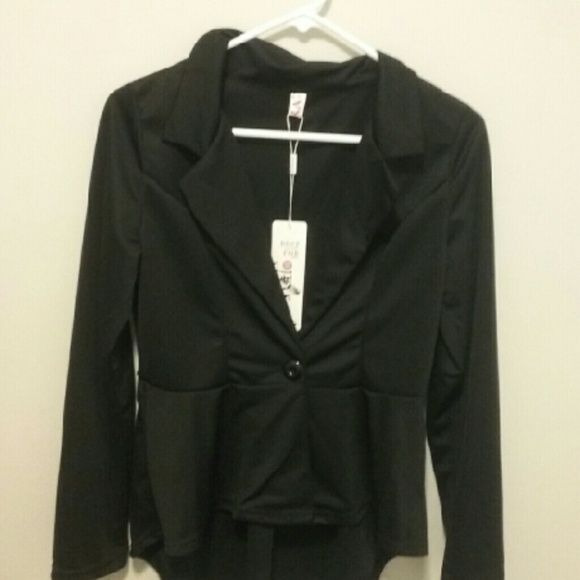 Cute lightweight black blazer jacket