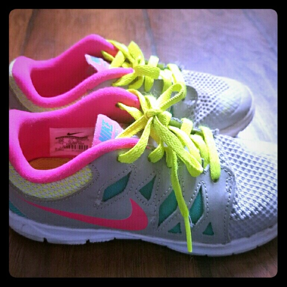Girls Nike Shoes