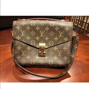 Authentic Louis Vuitton Metis Pochette handbag
