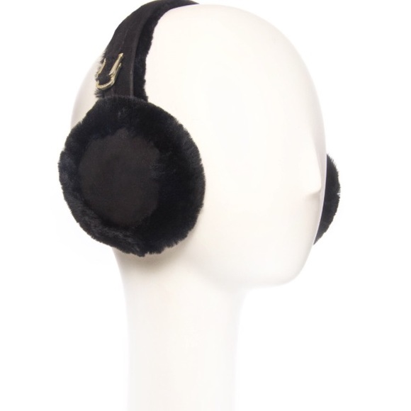 Ugg Classic earmuffs