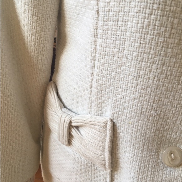 Coffee Shop Cream Coat - Picture 4 of 4