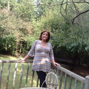 Meet your Posher, Loretta