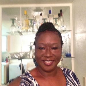 Meet your Posher, Cecelia