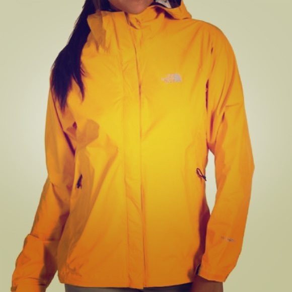 HOODED NORTH FACE RAIN JACKET (DANDELION YELLOW)