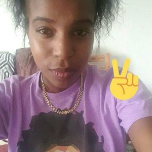 Meet your Posher, Toni