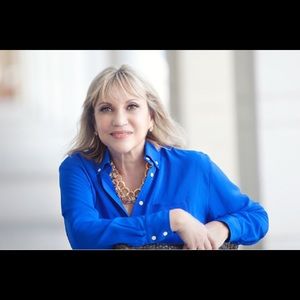 Meet your Posher, Yvonne