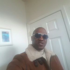 Meet your Posher, Dwayne